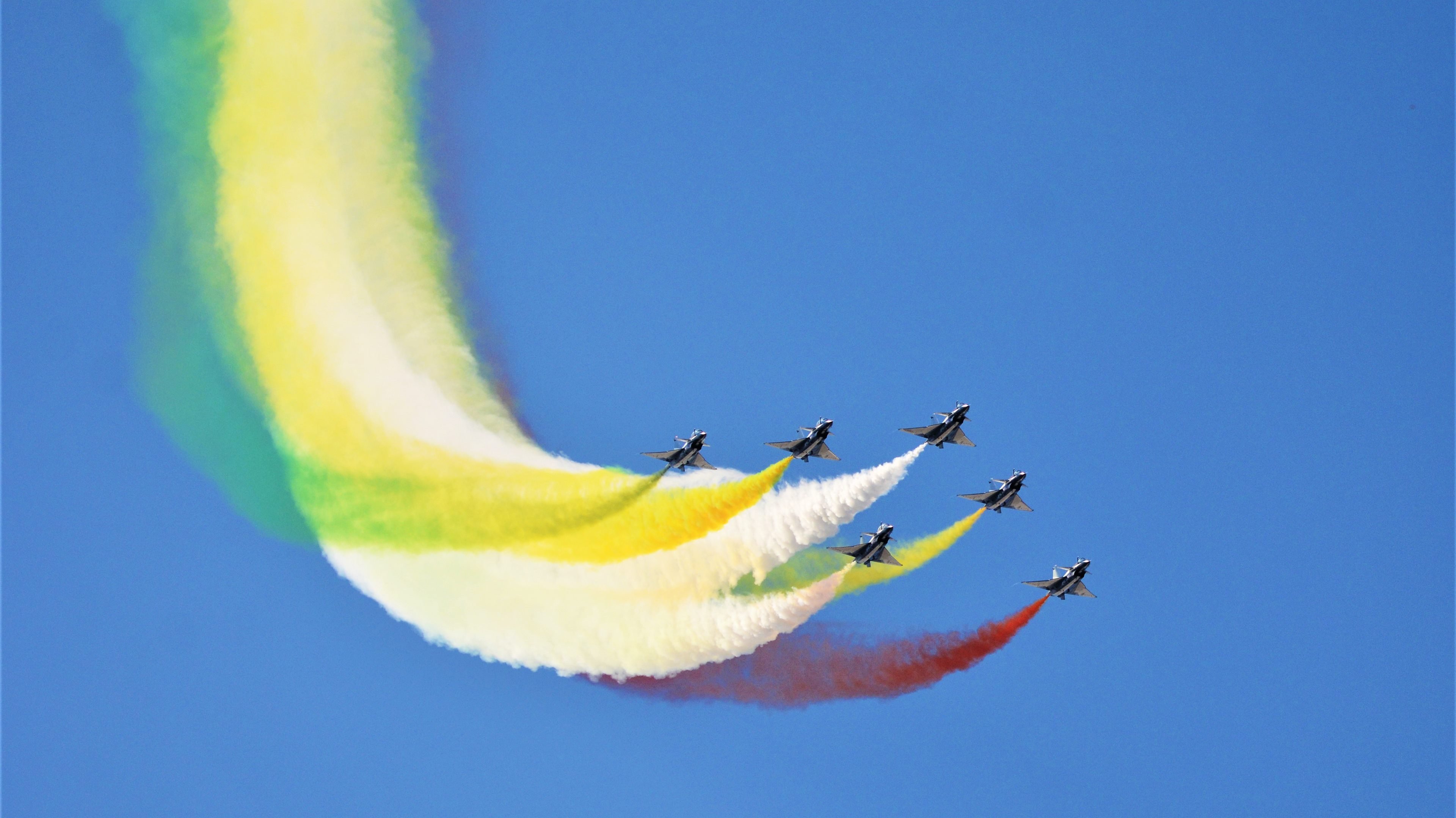 联赛风云变幻:那些意想不到的排名变化,各个联赛的风格