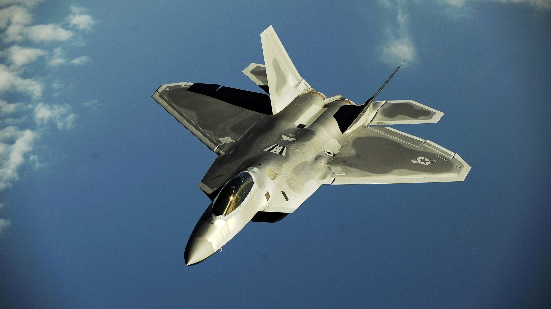 克罗地亚马术协会举办“Sinjska Alka”文化交流活动,促进传统文化传承。