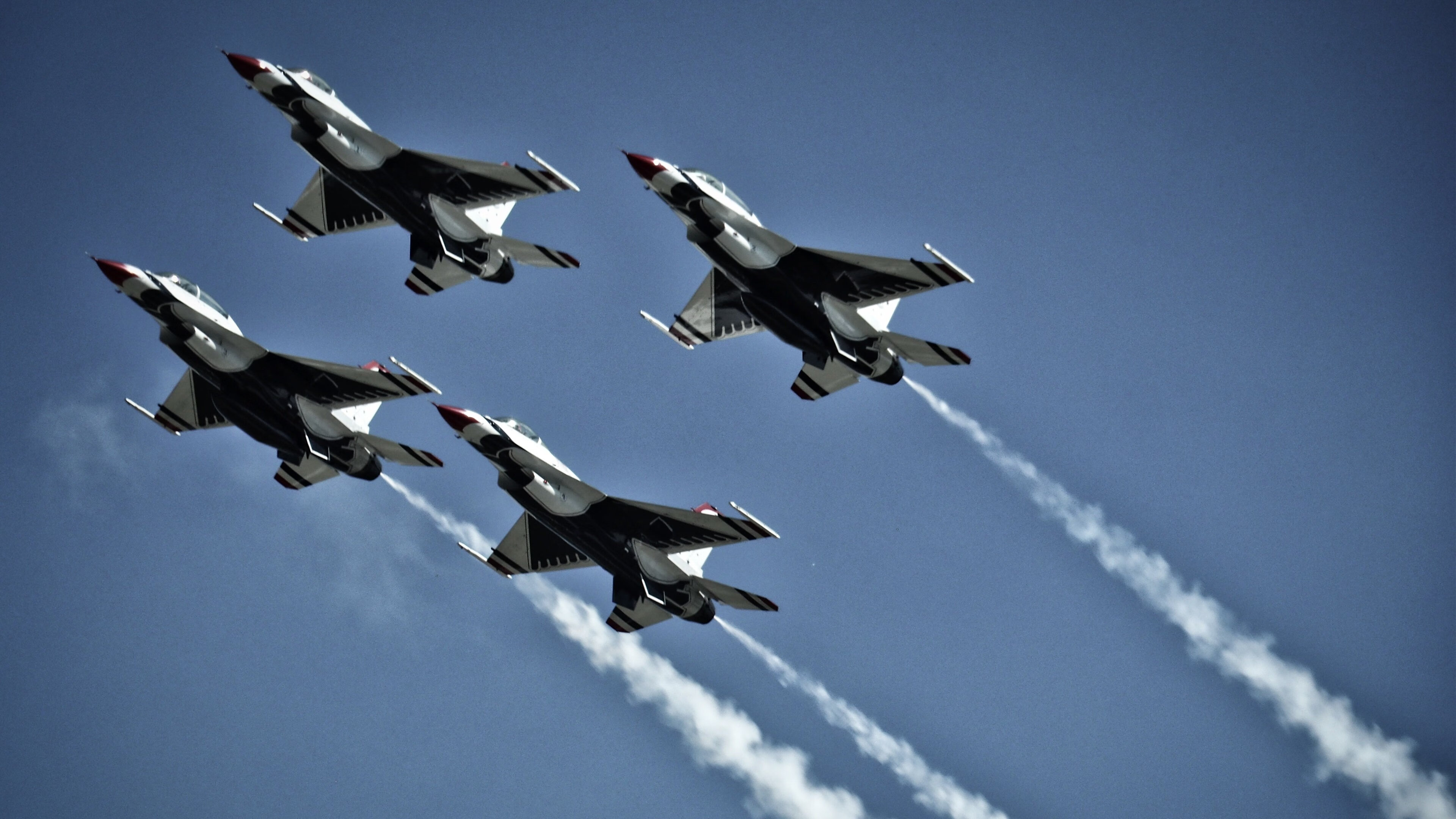 美网女单决赛落幕,斯瓦泰克横扫对手再度封后,美网女单比赛结果