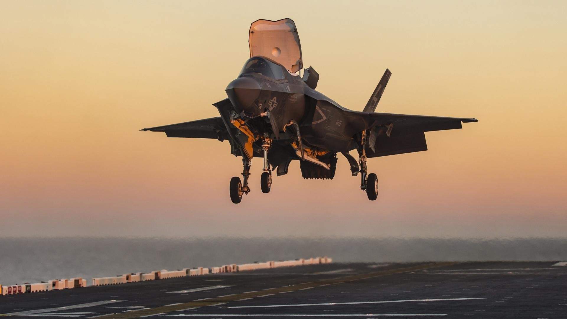 里昂客场击败第戎,继续豪取三分,里昂队首发阵容